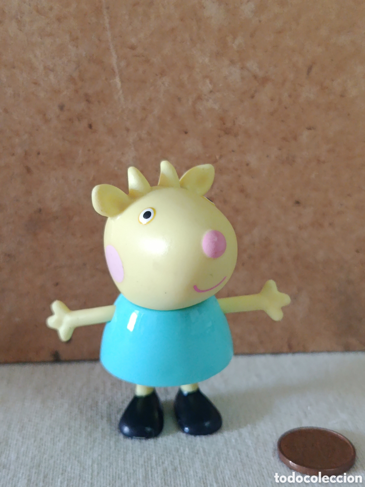 Figuras de goma y PVC: figura pvc Gabrielle Goat (Gabriela Cabra) de la serie Peppa Pig.