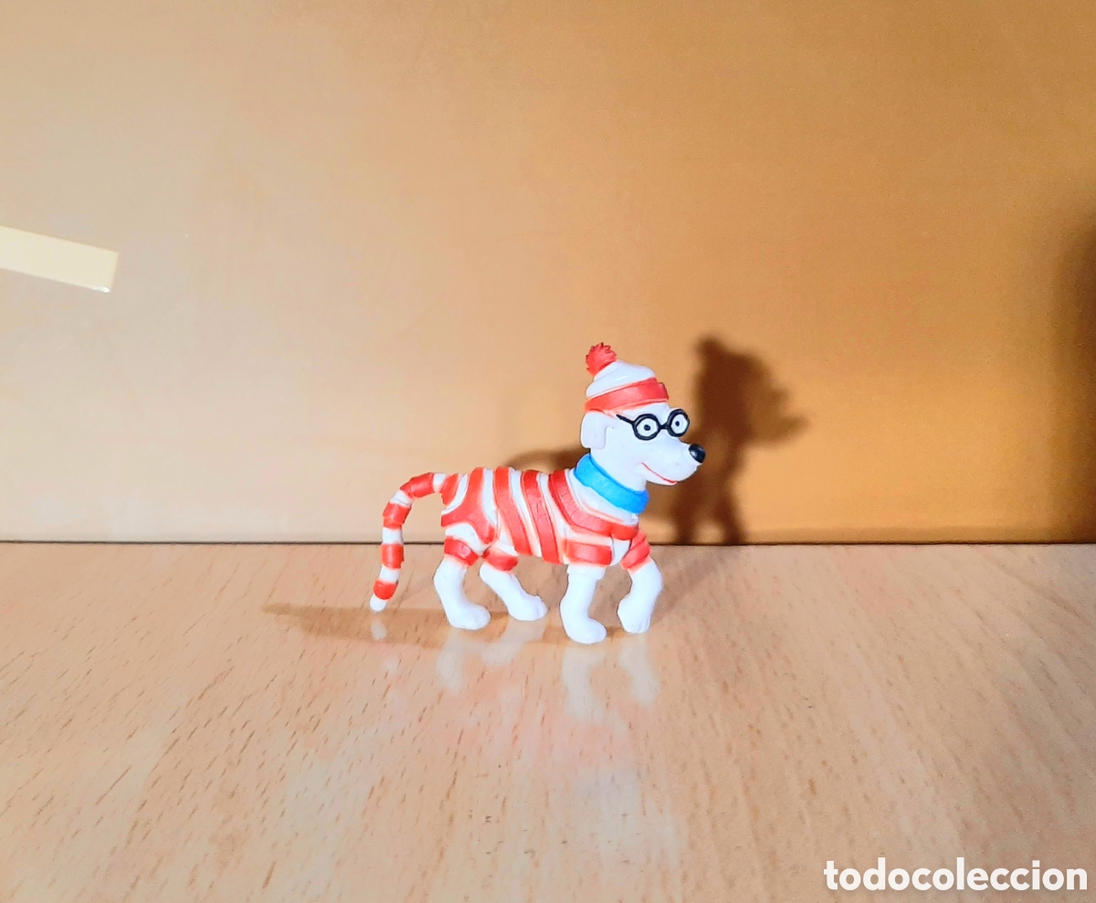 Figuras de goma y PVC: Figura perro Wally PVC de Star Toys 1892