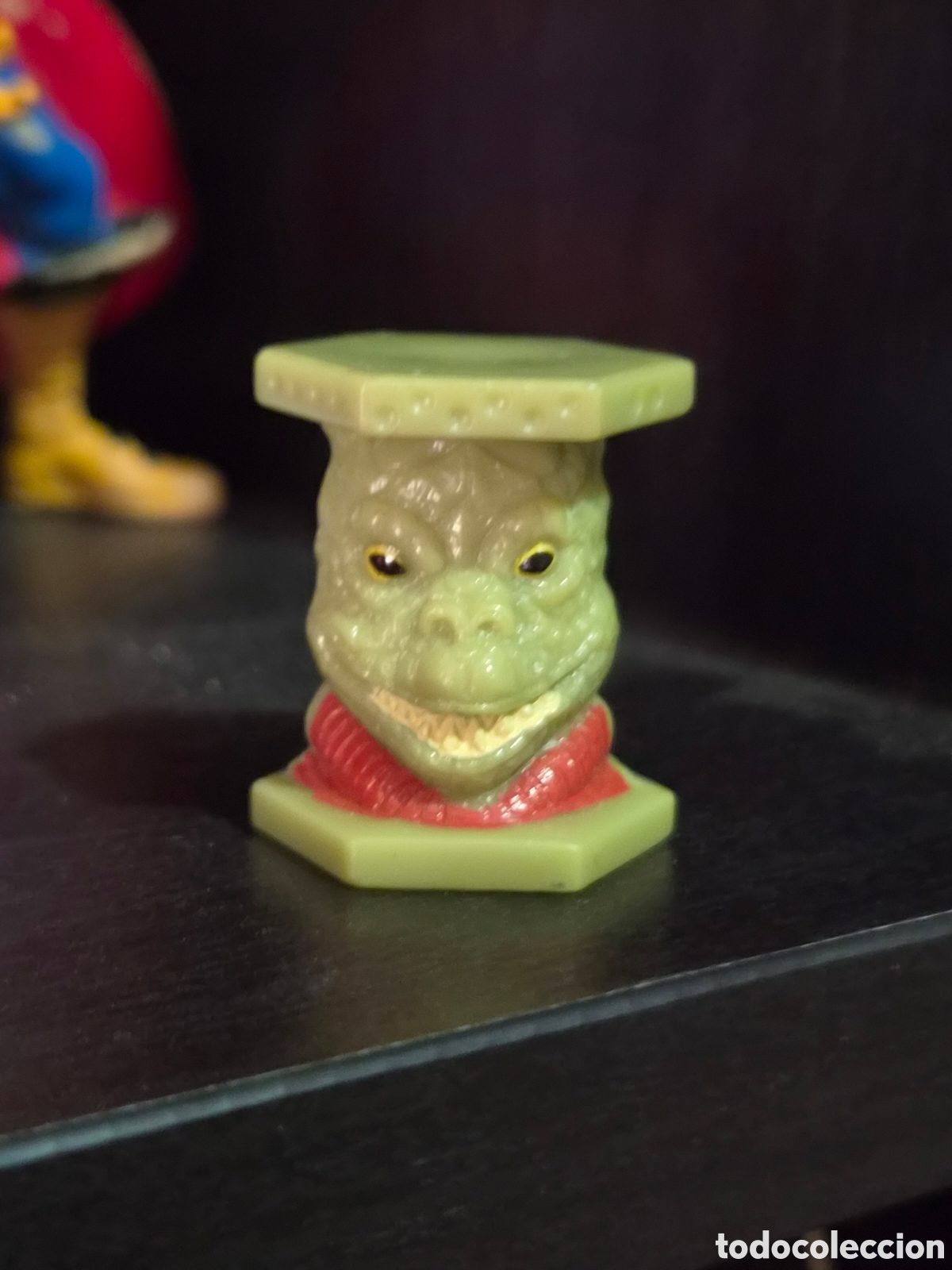 Figuras de goma y PVC: 24 D - BOSSK , ABATON STAR WARS