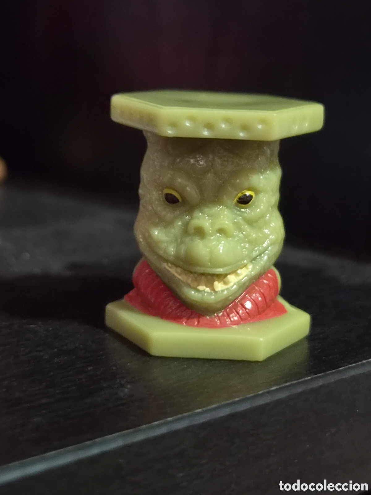 Figuras de goma y PVC: 24 D - BOSSK , ABATON STAR WARS