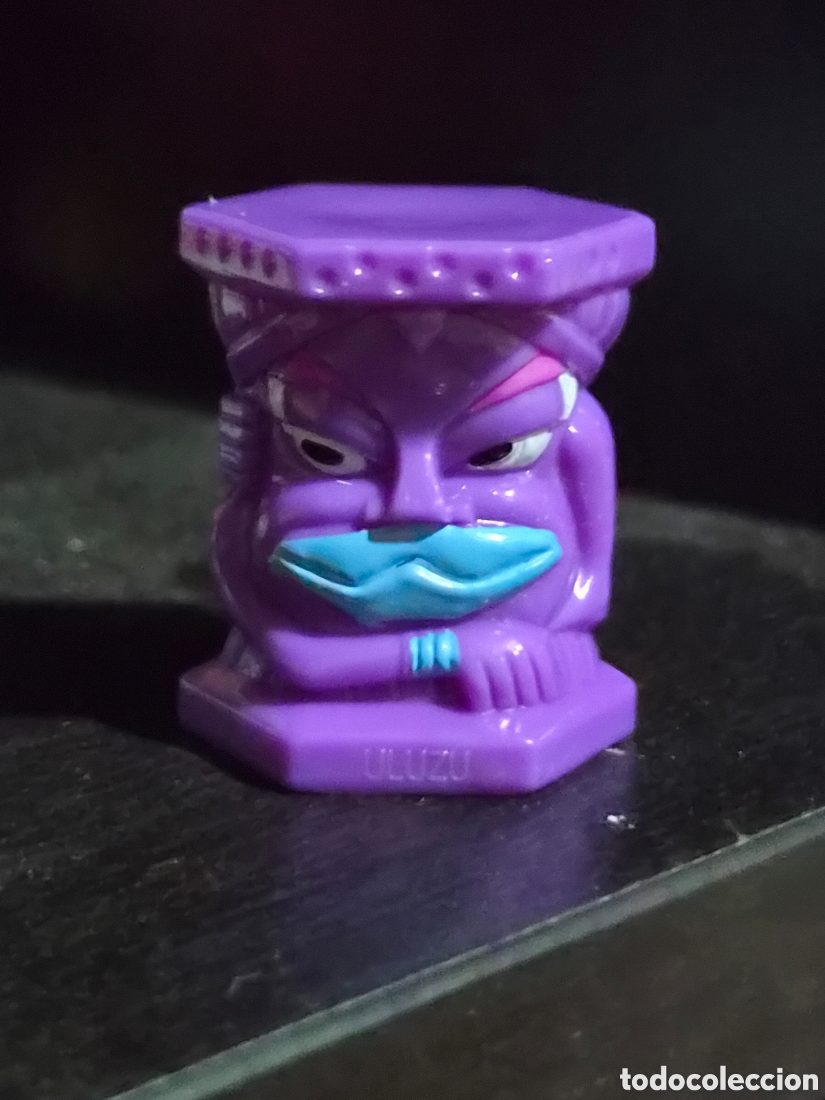 Figuras de goma y PVC: 57 A - ULUZU , ABATON