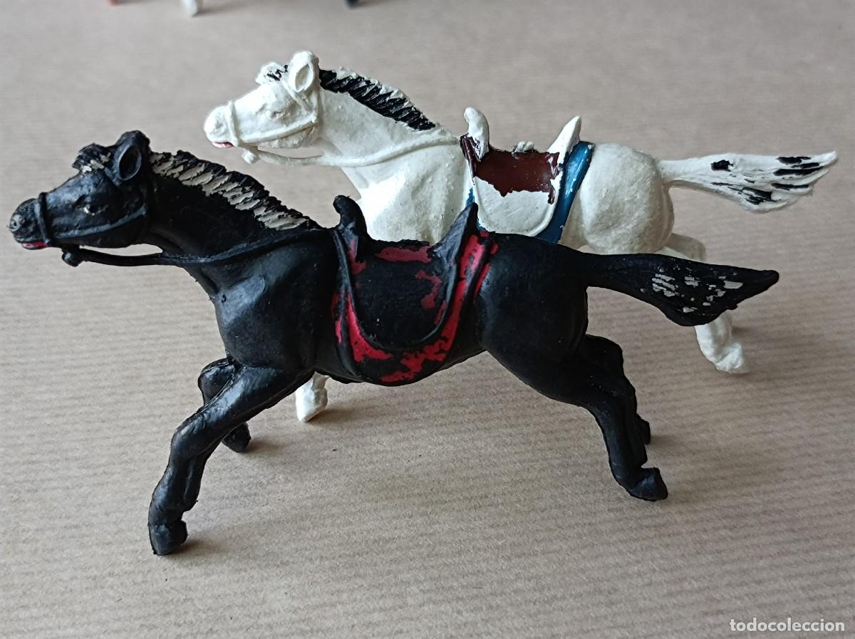 Figuras de goma y PVC: LOTE INDIOS Y VAQUEROS DE PL&Aacute;STICO FABRICANTE JECSAN - Foto 17