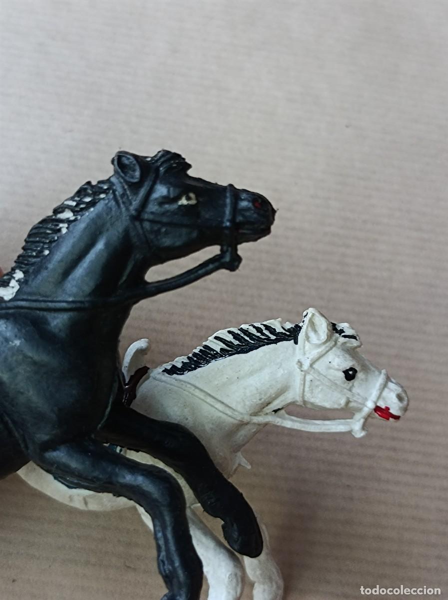 Figuras de goma y PVC: LOTE INDIOS Y VAQUEROS DE PL&Aacute;STICO FABRICANTE JECSAN - Foto 19