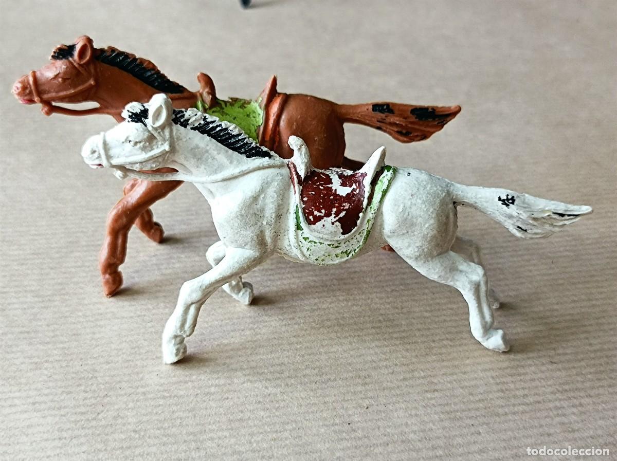 Figuras de goma y PVC: LOTE INDIOS Y VAQUEROS DE PL&Aacute;STICO FABRICANTE JECSAN - Foto 21