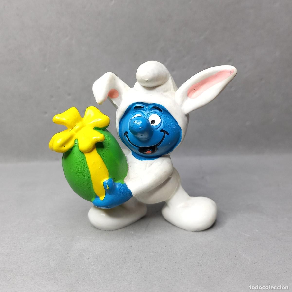Schleich Rubber and PVC Figures: Antiguo Pitufo con disfraz de conejo y huevo de Pascua. Ref 20496 de Schleich - Portugal a&ntilde;o 1982