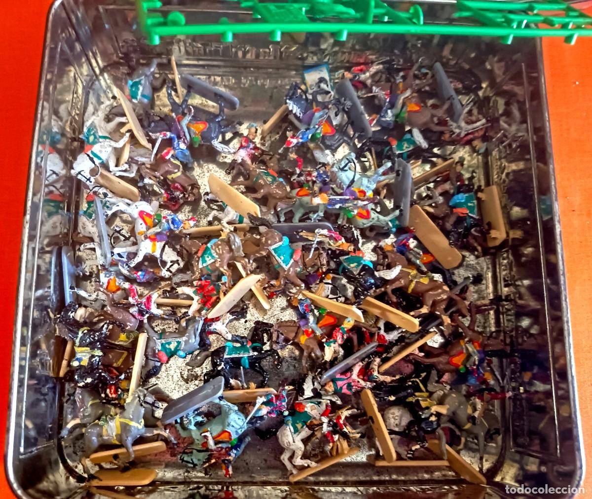 Figuras de goma y PVC: GRAN LOTE DE FIGURITAS DE PL&Aacute;STICO PINTADOS : ANIMALES, VAQUEROS, ETC. ETC. COLECCI&Oacute;N