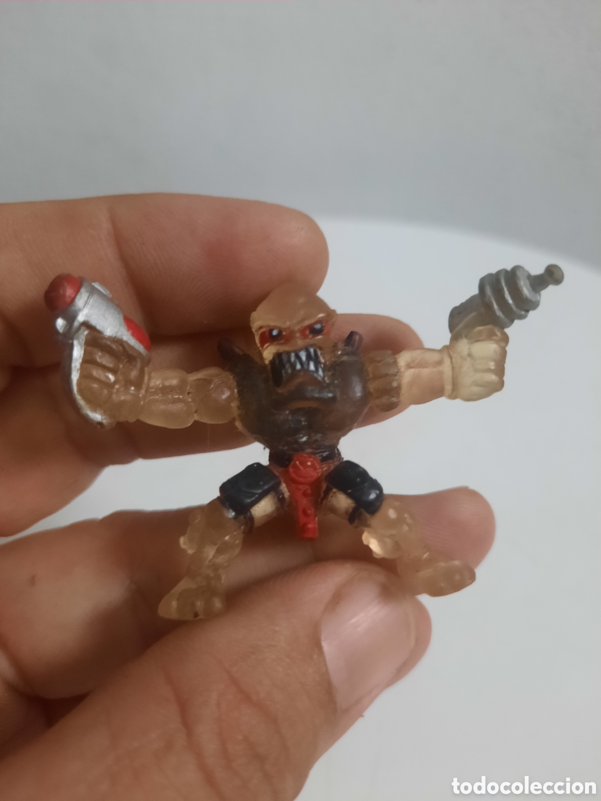 Figuras de goma y PVC: Figura de acci&oacute;n Aknar Crystal de la serie Moose Fistful of Power lanzada en 2004.