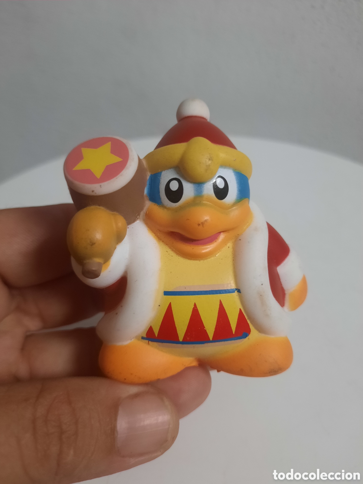 Figuras de goma y PVC: Personaje Rey Dedede de la serie de videojuegos Kirby - Chifle