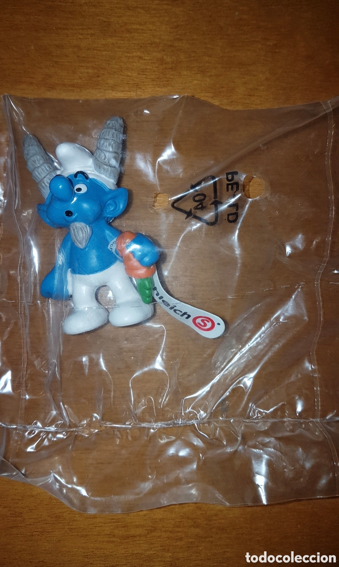 Figuras de goma y PVC: Figura pvc goma pitufo capricornio Schleich Peyo 2009 pitufos smurfs mu&ntilde;eco