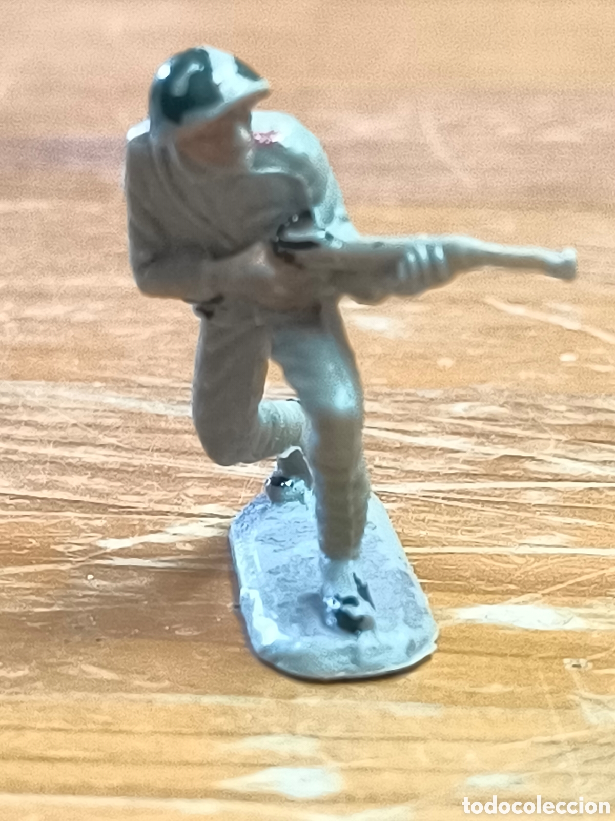 Figuras de goma y PVC: Soldado alem&aacute;n pl&aacute;stico pech? A&ntilde;os 60/70