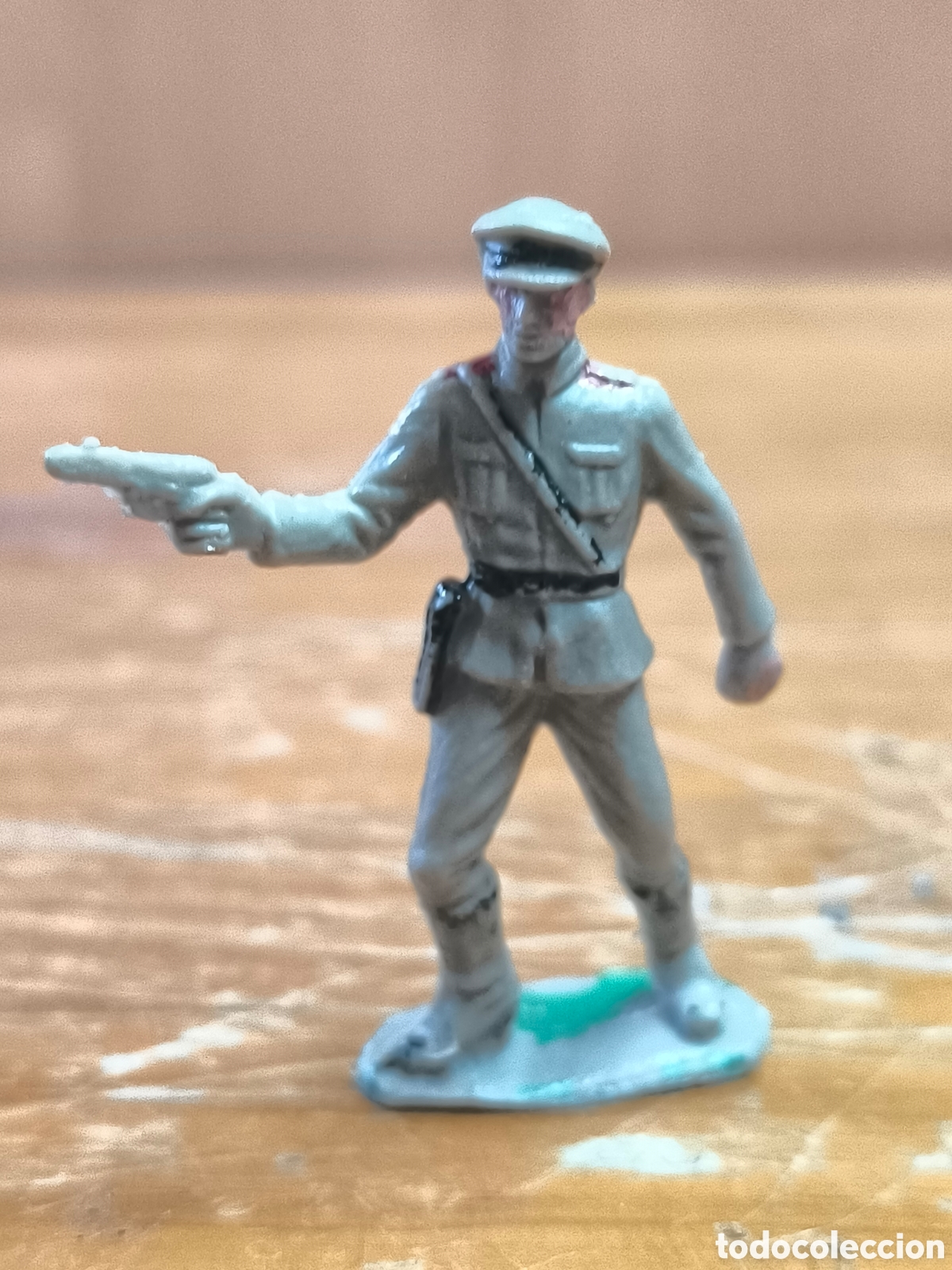 Figuras de goma y PVC: Oficial sovi&eacute;tico figura PVC pech