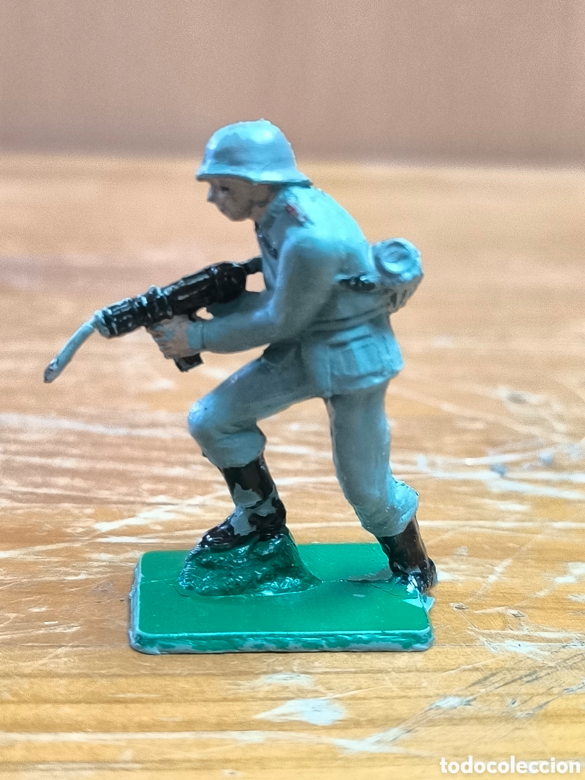Figuras de goma y PVC: Soldado alem&aacute;n pech pl&aacute;stico