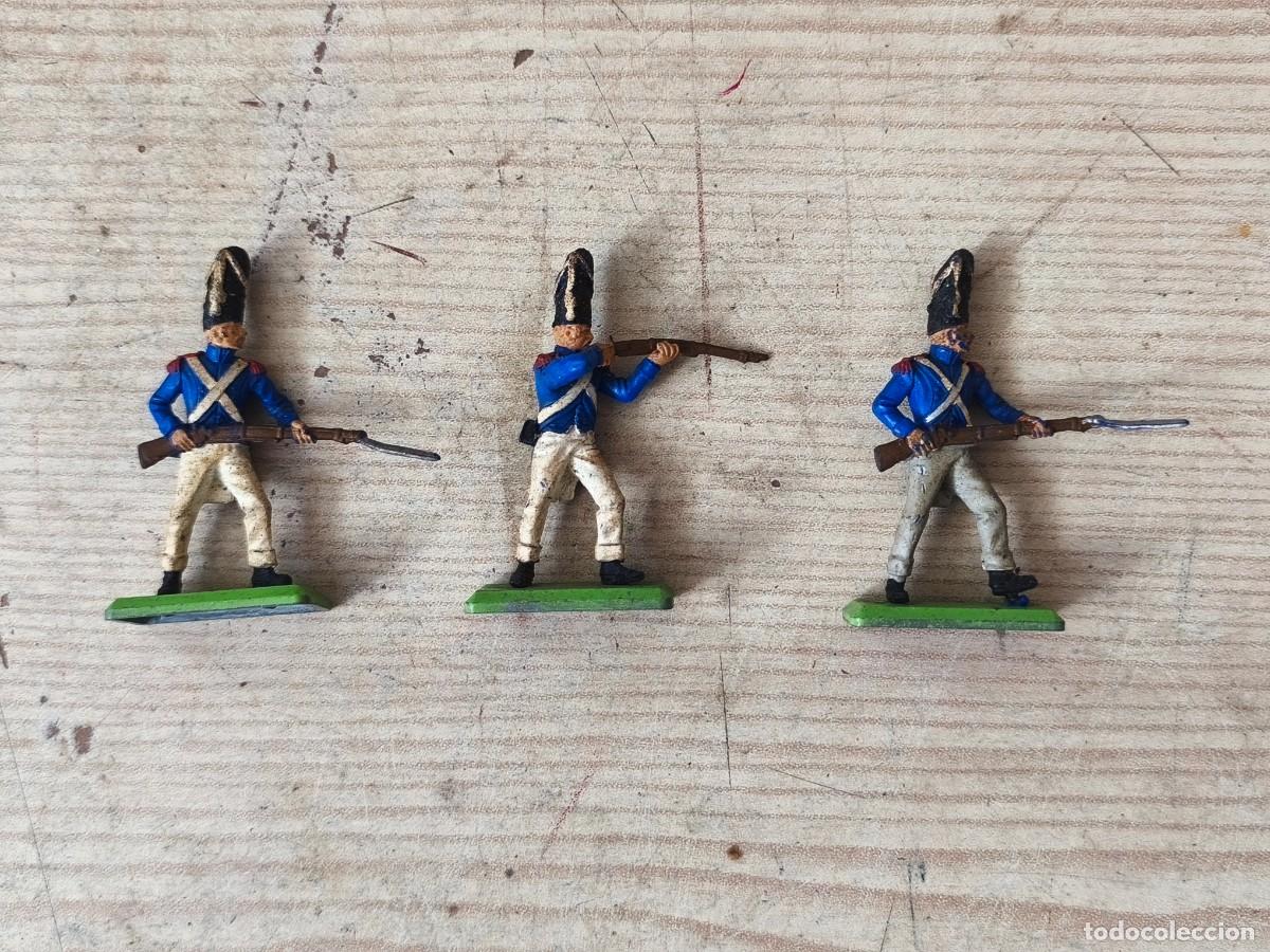 Figuras de goma y PVC: 3 Figuras Britains Deetail - Infanteria Francesa - 1971