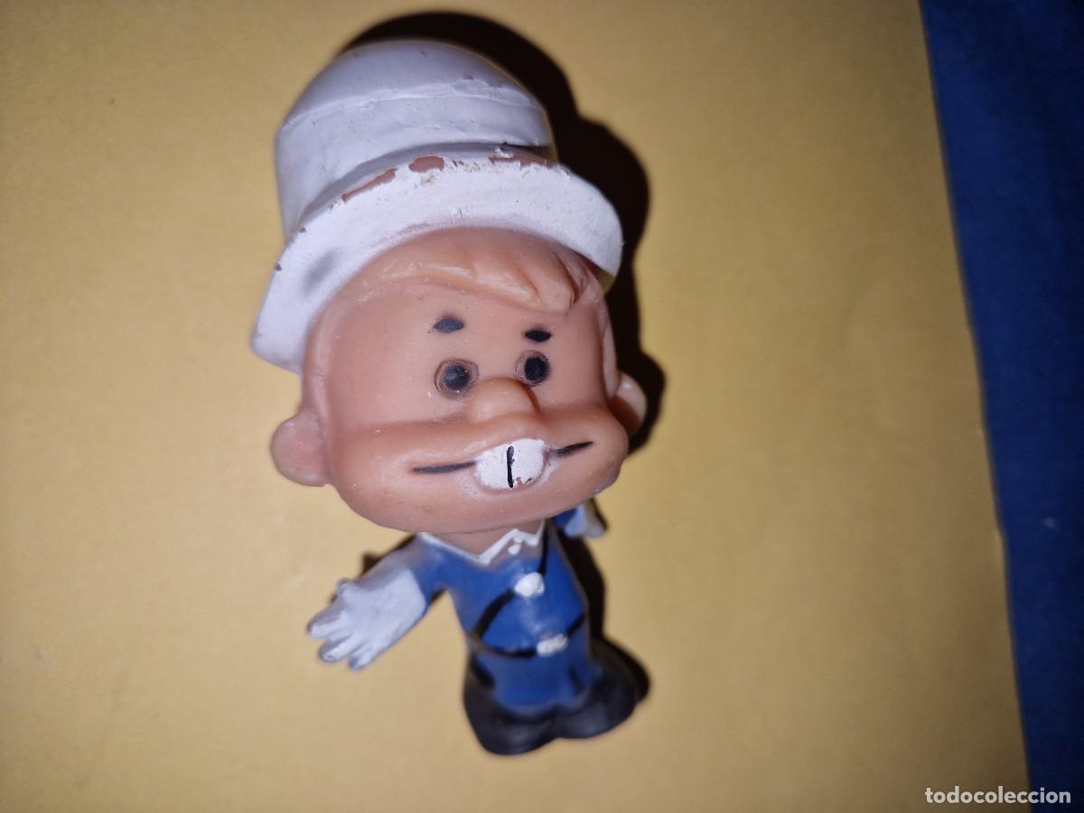 Figuras de goma y PVC: FIGURA DE GOMA DE GUARDIA URBANO O POLICIA MUNICIPAL A&Ntilde;OS 60