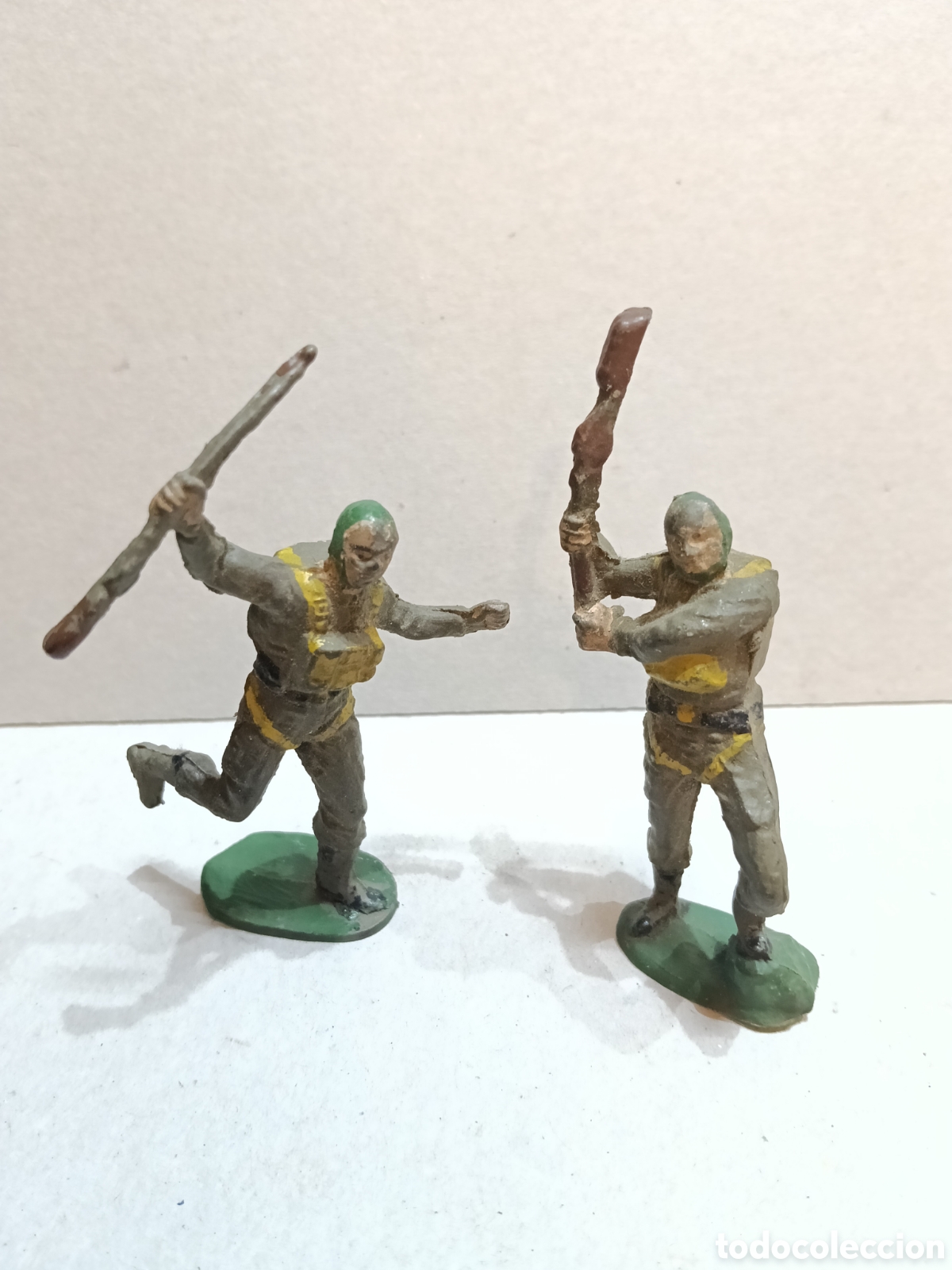 Figuras de goma y PVC: Dos soldados en goma de Bruver 65 mm