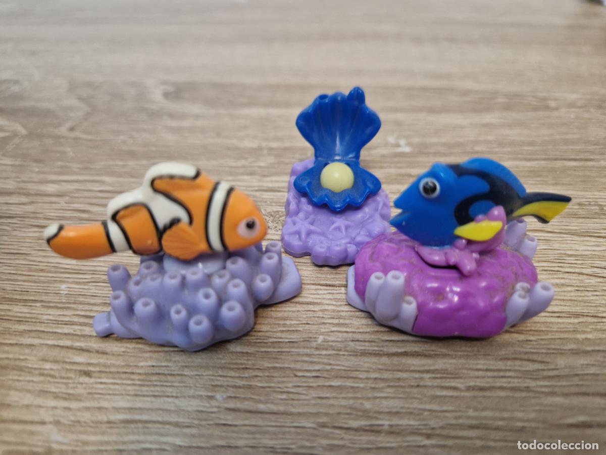 Figuras de goma Kinder: lote 3 figura kinder huevo sorpresa pelicula disney buscando a Nemo Dory mini