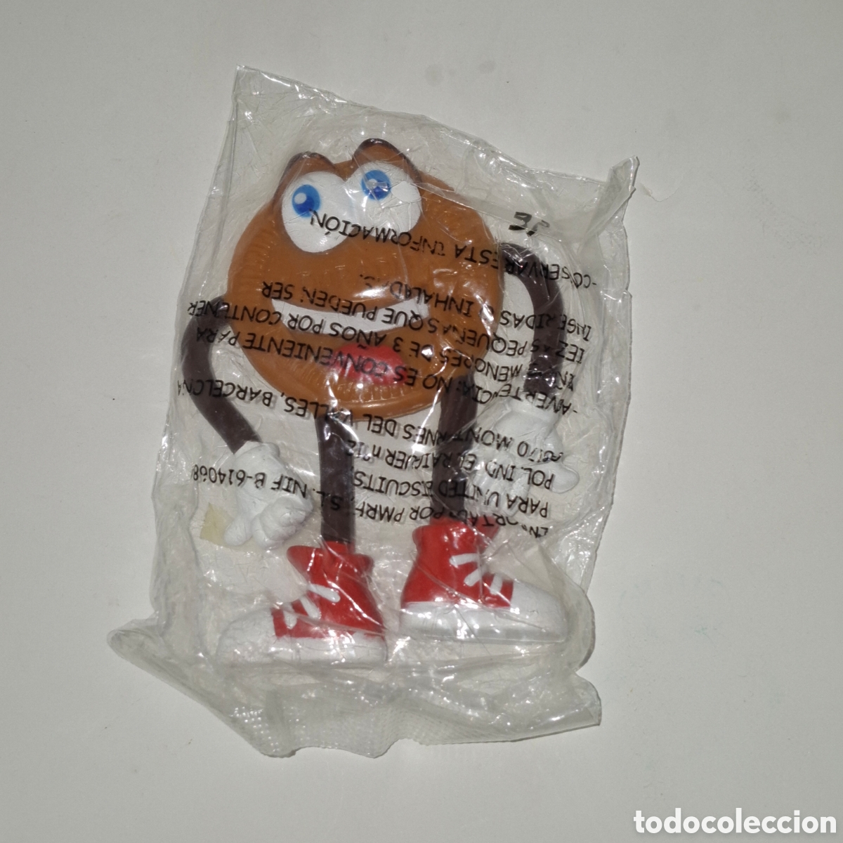 Figuras de goma y PVC: FIGURA DE PVC PROMOCIONAL PREMIUM GALLETA DORADA