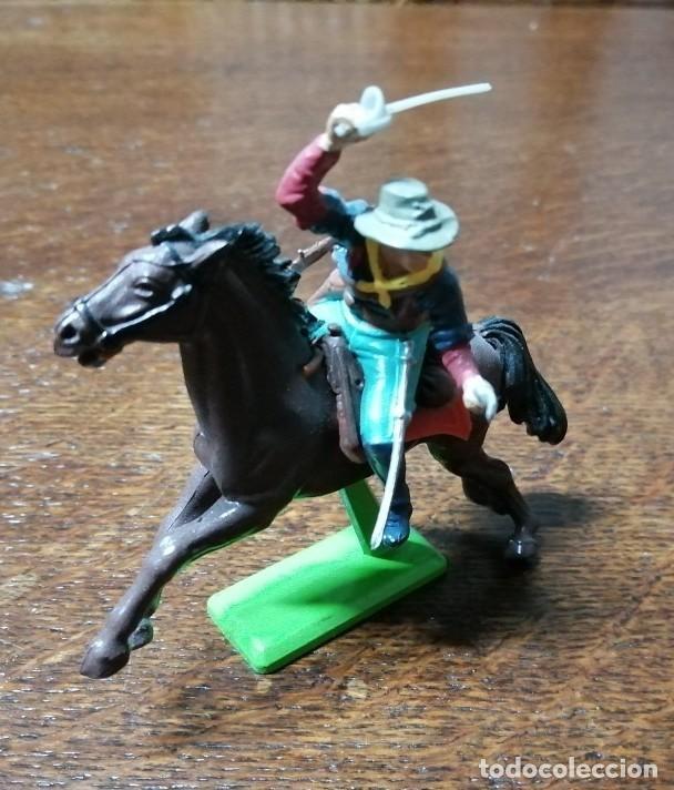 Figure di Gomma e PVC: FEDERAL A CABALLO BRITAINS (COMANSI, JECSAN, REAMSA, LAFREDO, SOTORRES)