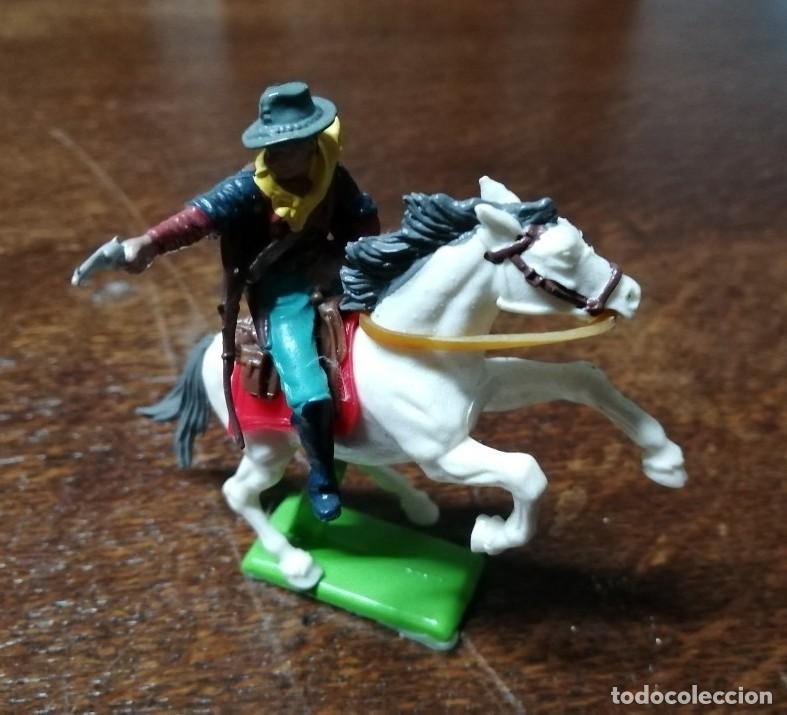 Figure di Gomma e PVC: FEDERAL A CABALLO BRITAINS (COMANSI, JECSAN, REAMSA, LAFREDO, SOTORRES)