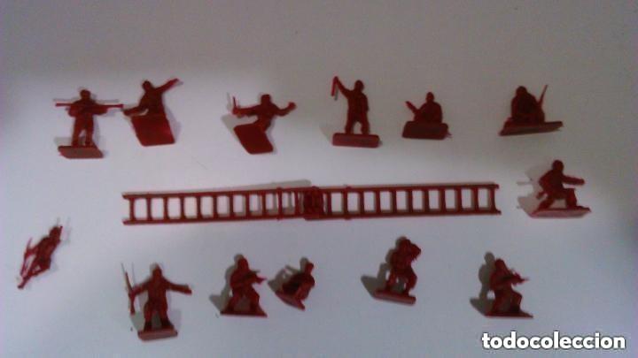 Figuras de goma y PVC: YUGOSLAVOS ROJOS --a&ntilde;os 80