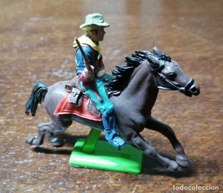 Figure di Gomma e PVC: FEDERAL A CABALLO BRITAINS (COMANSI, JECSAN, REAMSA, LAFREDO, SOTORRES)