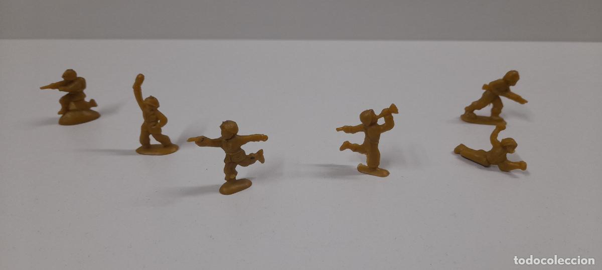 Figuras de goma y PVC: SOLDADITOS MONTAPLEX GRANDES . ORIGINALES A&Ntilde;OS 70
