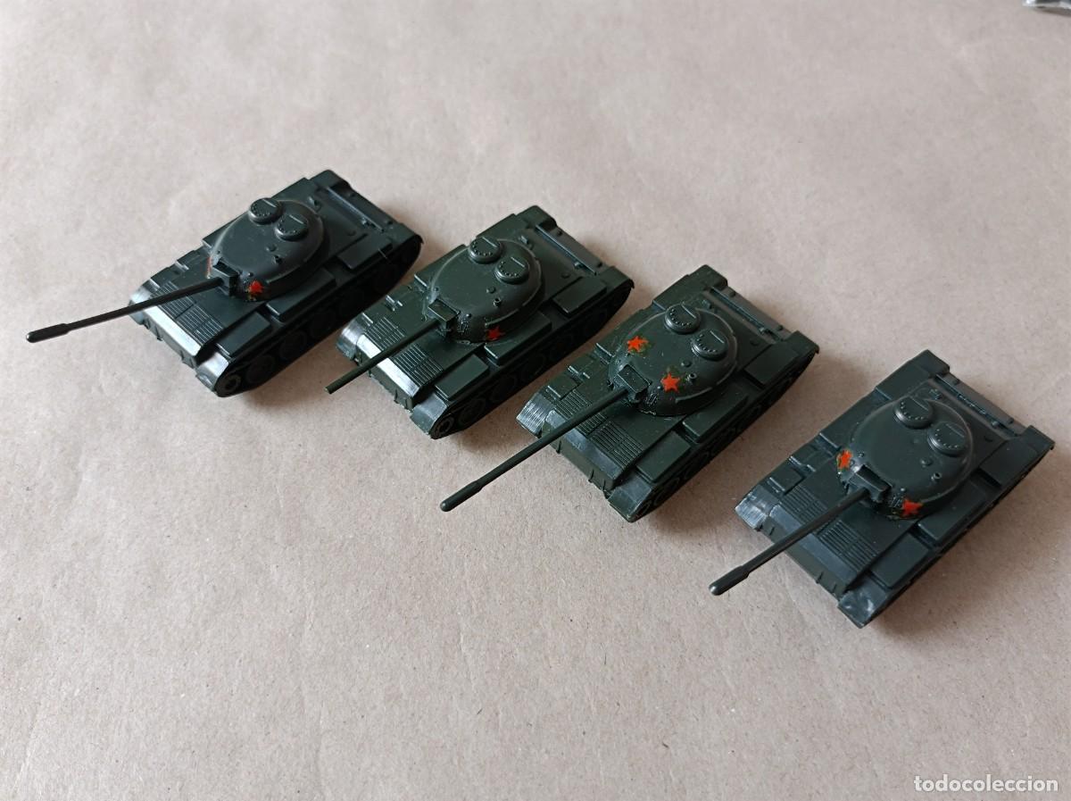 Figuras de goma y PVC: 4 TANQUES T54 CARROS DE COMBATE RUSO T-54 FABRICANTE EKO