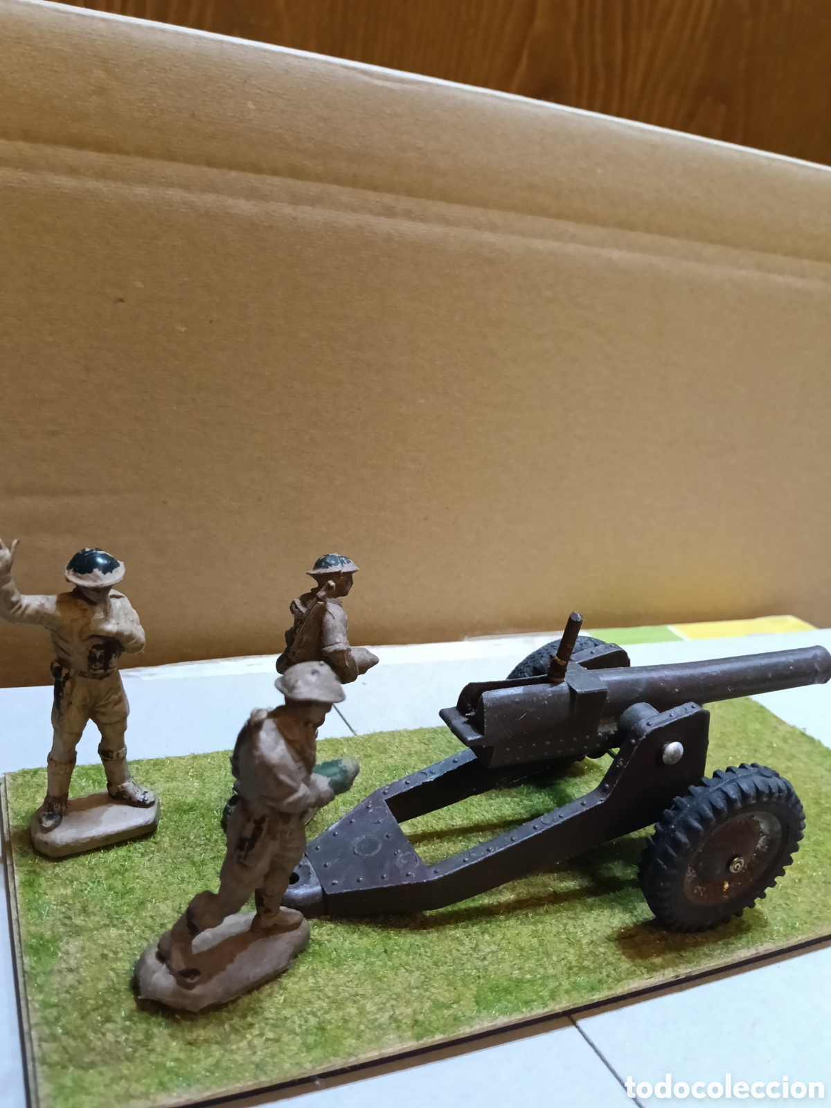 Figuras de goma y PVC: Conjunto de de tres artilleros de Pech y ca&ntilde;on
