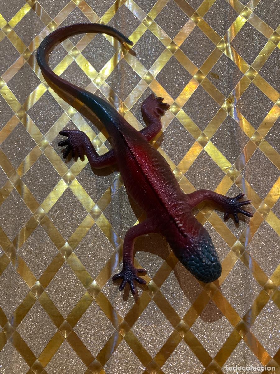 Figuras de goma y PVC: JUGUETE FIGURA DE GOMA LAGARTO !