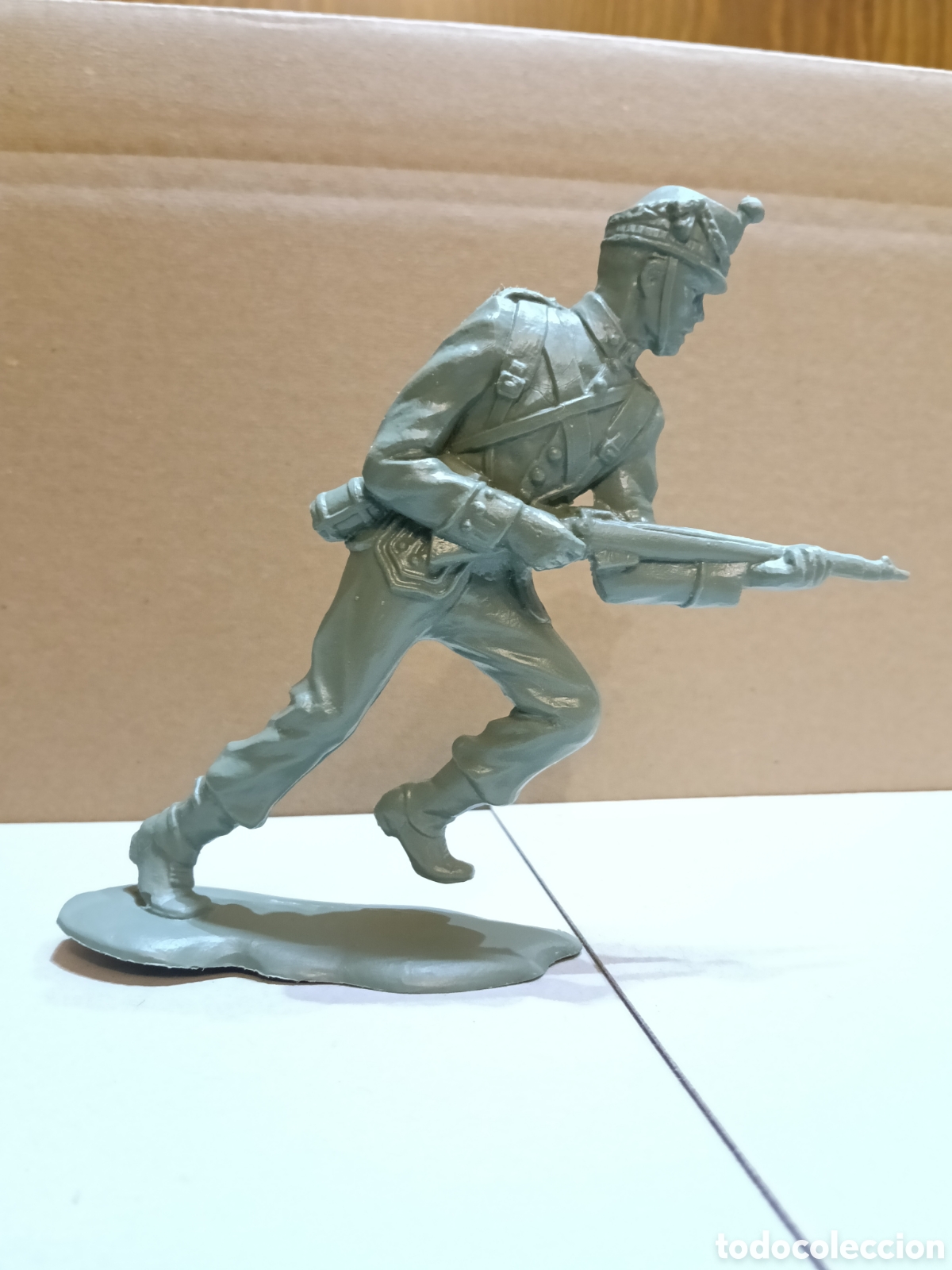 Figurines en Caoutchouc et PVC: Soldado de Louis Marx.de 14 cm.