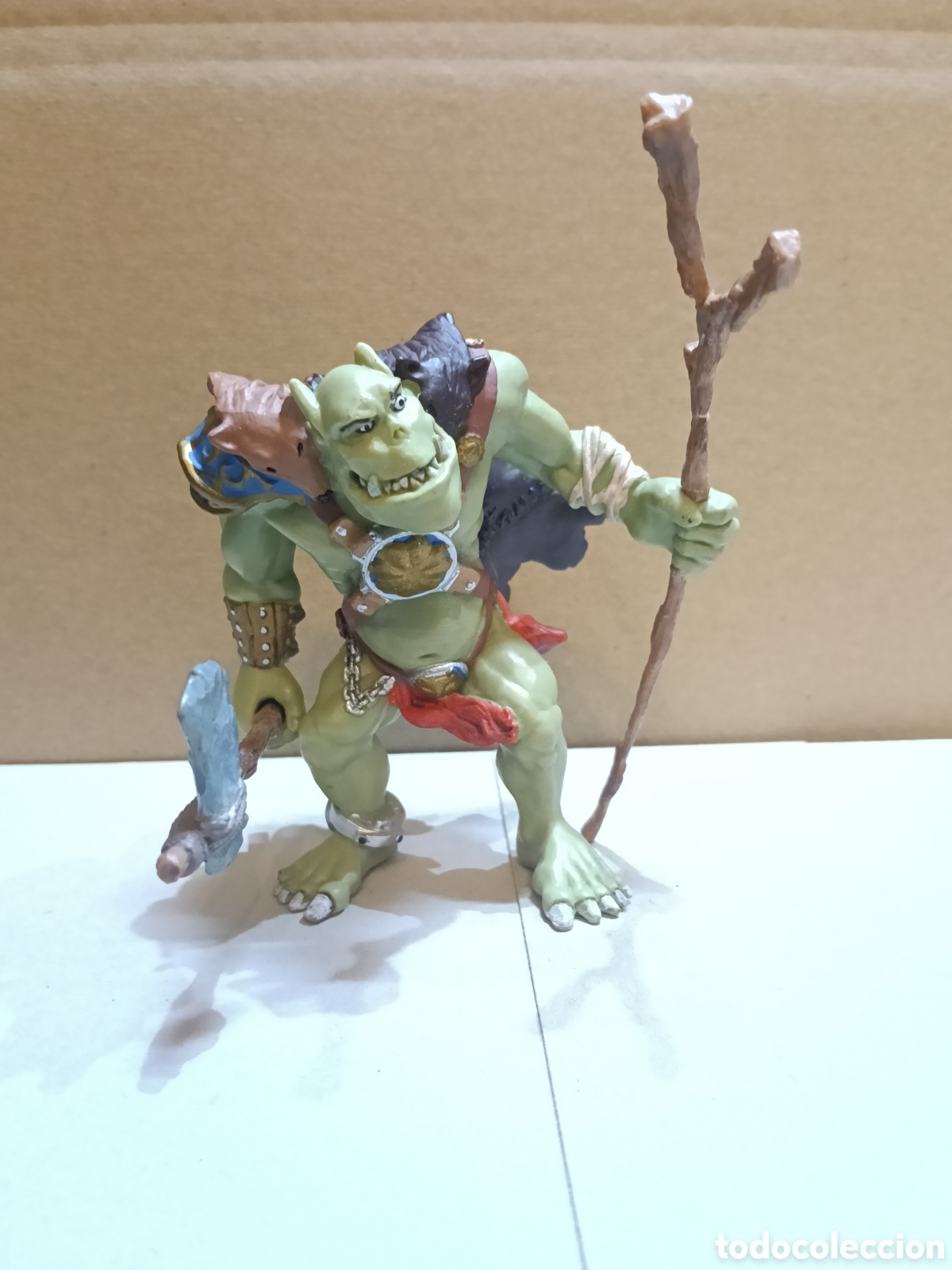 Figuras de goma y PVC: Ogro de Papo de la serie &rdquo; Mundo de Fantas&iacute;a &rdquo;