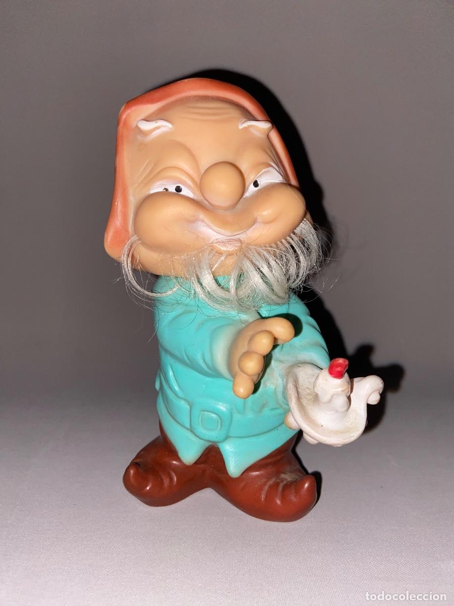 Figuras de goma y PVC: ANTIGUA FIGURA &rdquo; ENANITO DORMIL&Oacute;N &rdquo; DE GOMA - WALT DISNEY A&Ntilde;OS 70
