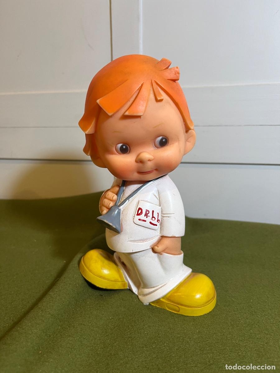 Figuras de goma y PVC: Mu&ntilde;eco de goma Doctor M&eacute;dico Typo's b.b. Made in Spain a&ntilde;os 70 figura vintage beb&eacute; enfermero colecci
