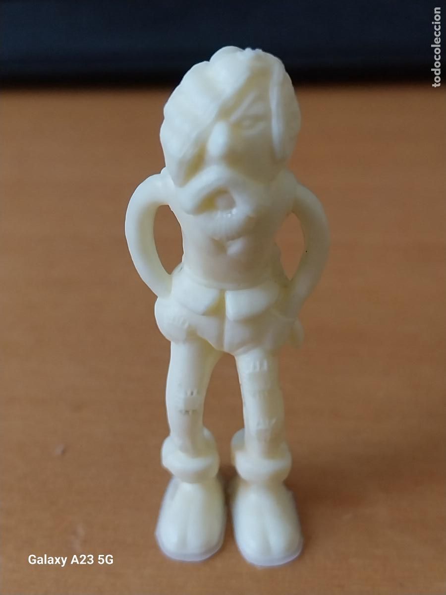 Figuras de goma y PVC: DETERGENTE ARIEL FIGURA PIRATA EL ARA&Ntilde;A PLASTICO BLANCO 5CMS ALTO ORIGINAL USADO TITO DUNKIN