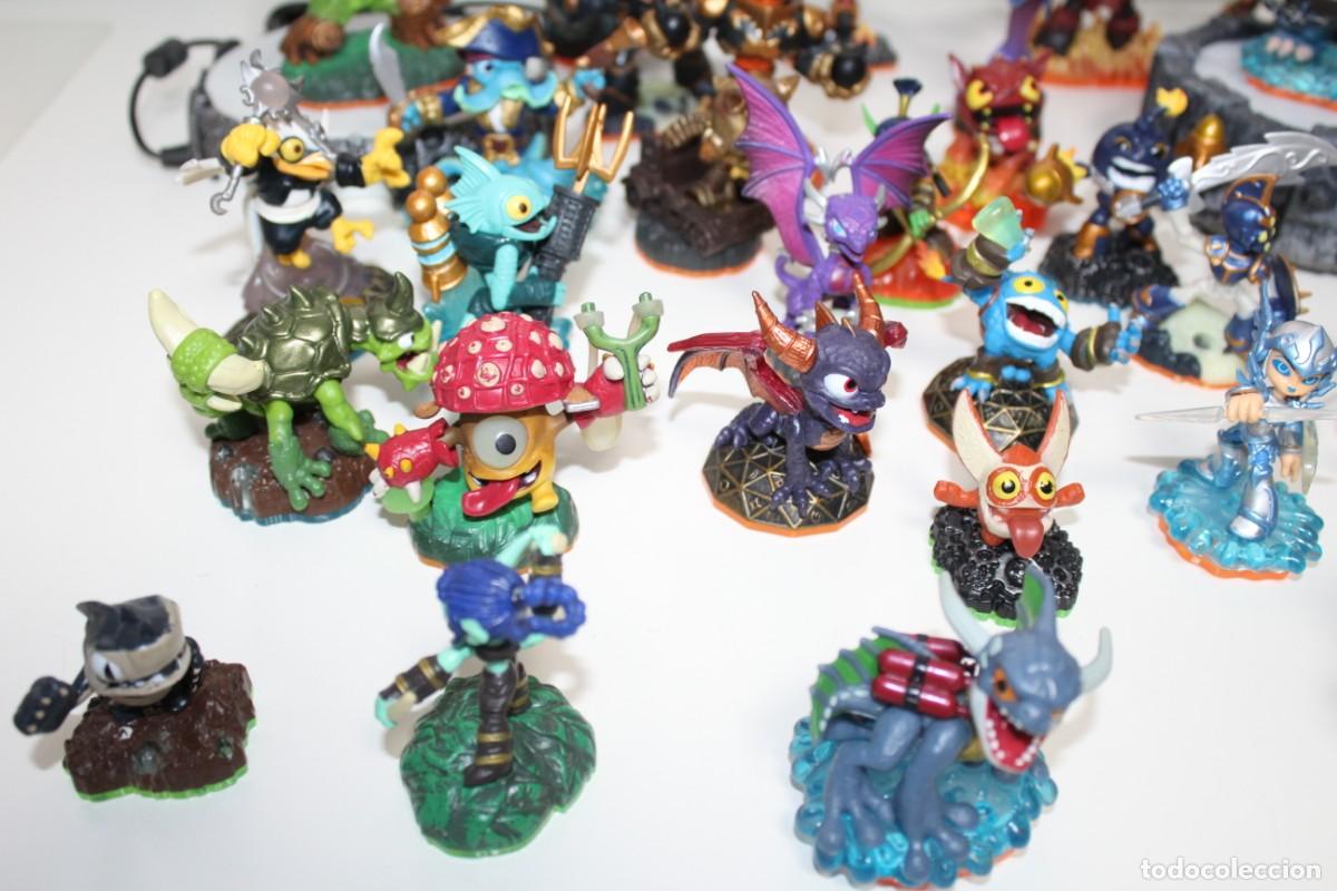 Figuras de goma y PVC: LOTE DE MU&Ntilde;ECOS SKYLANDERS ACTIVISION CON 2 BASES - Foto 2