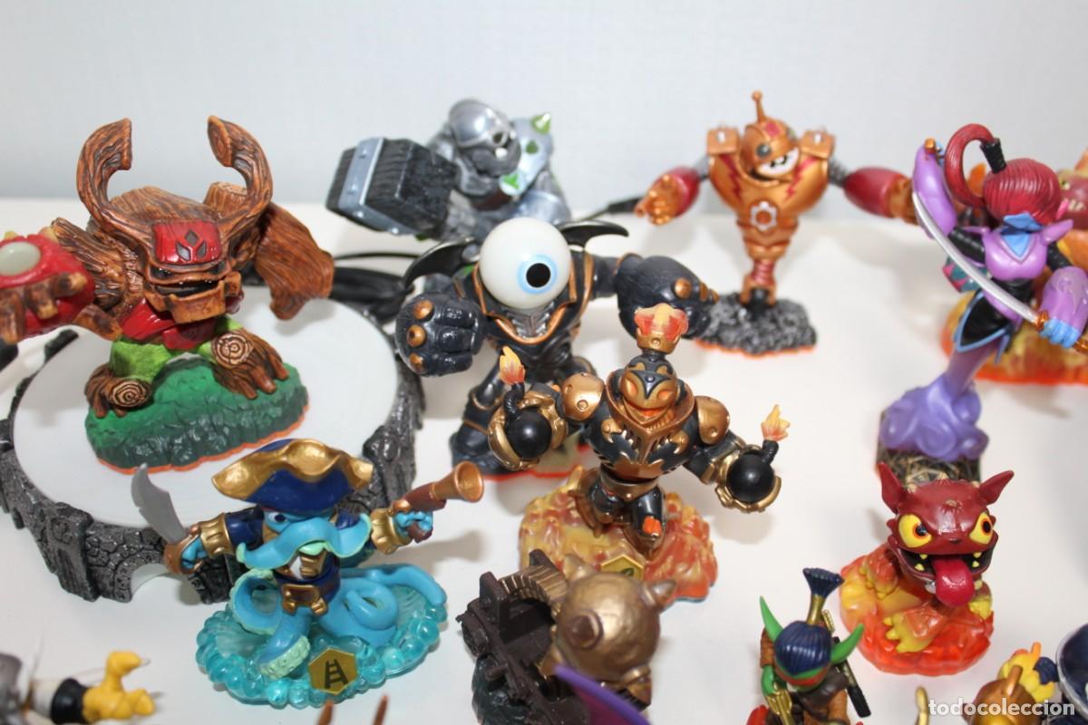 Figuras de goma y PVC: LOTE DE MU&Ntilde;ECOS SKYLANDERS ACTIVISION CON 2 BASES - Foto 4