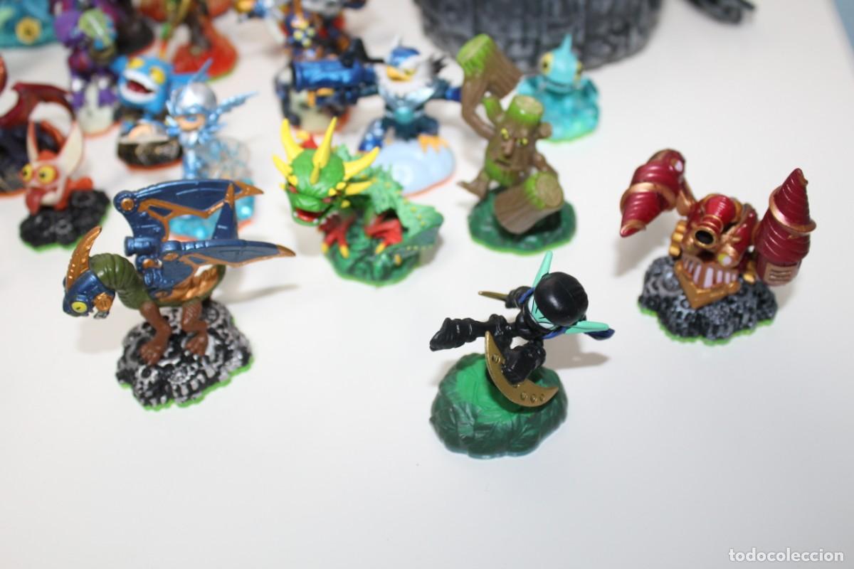 Figuras de goma y PVC: LOTE DE MU&Ntilde;ECOS SKYLANDERS ACTIVISION CON 2 BASES - Foto 8