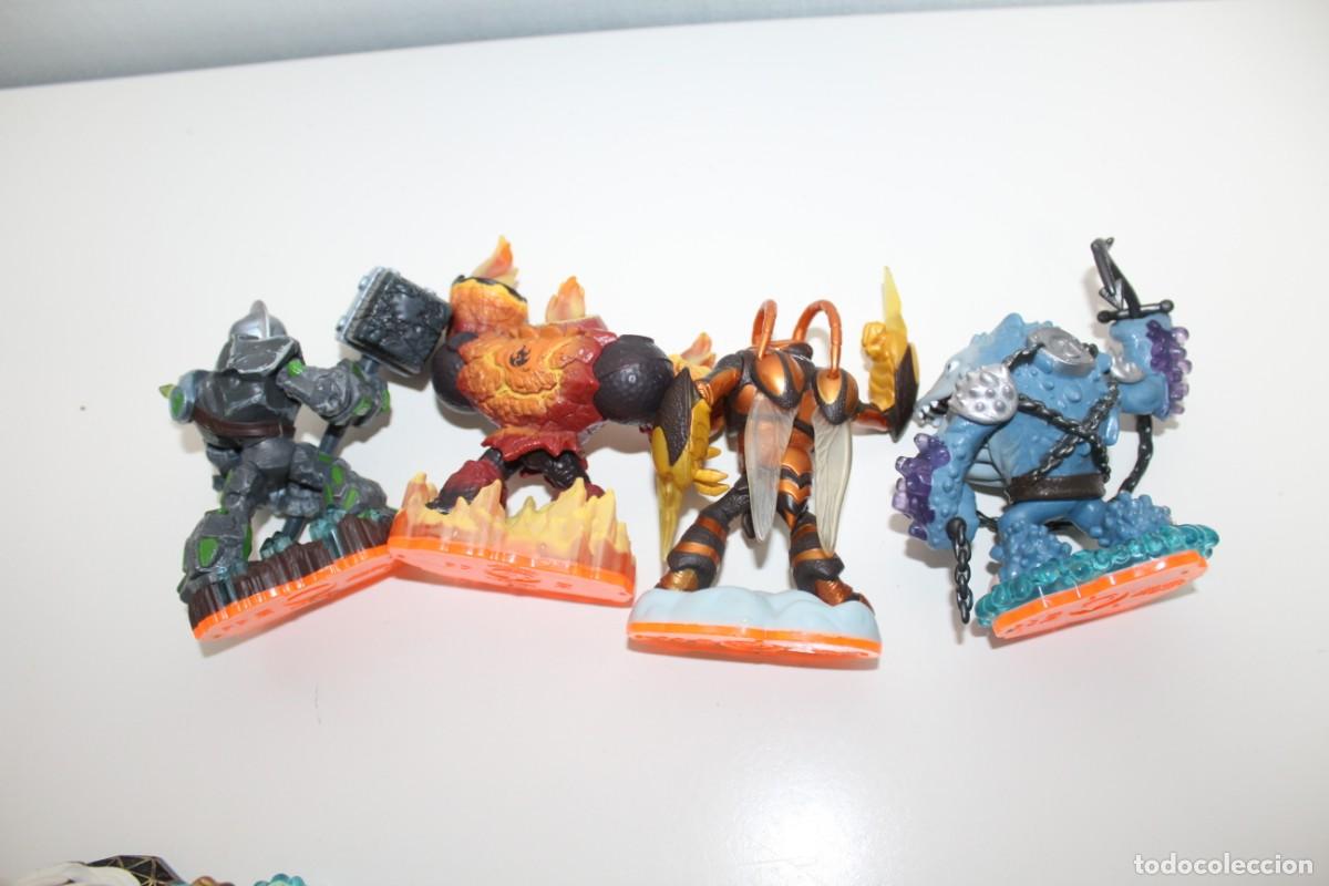 Figuras de goma y PVC: LOTE DE MU&Ntilde;ECOS SKYLANDERS ACTIVISION CON 2 BASES - Foto 13