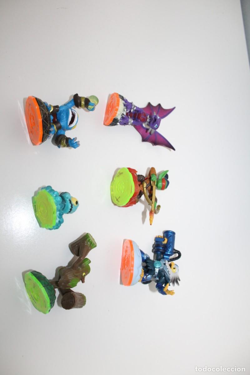 Figuras de goma y PVC: LOTE DE MU&Ntilde;ECOS SKYLANDERS ACTIVISION CON 2 BASES - Foto 16