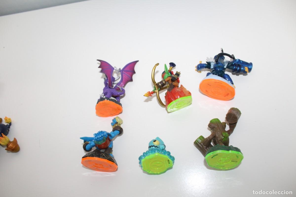 Figuras de goma y PVC: LOTE DE MU&Ntilde;ECOS SKYLANDERS ACTIVISION CON 2 BASES - Foto 17