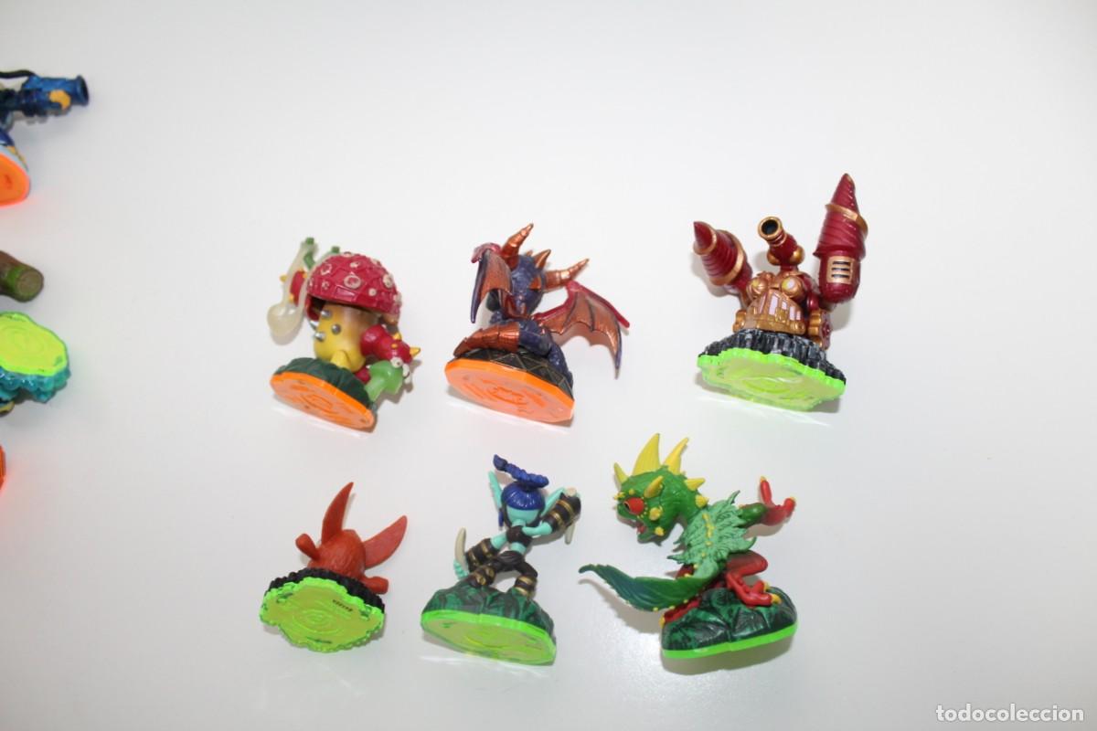 Figuras de goma y PVC: LOTE DE MU&Ntilde;ECOS SKYLANDERS ACTIVISION CON 2 BASES - Foto 19