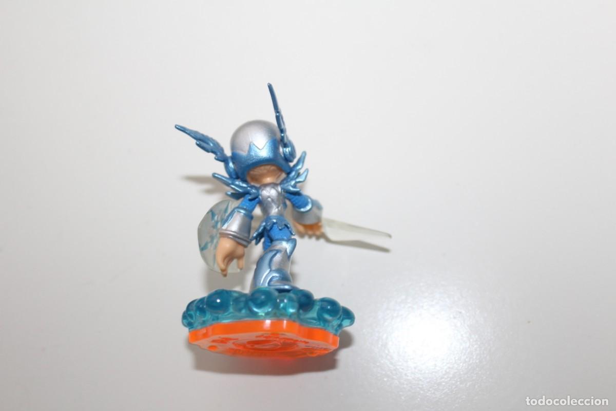 Figuras de goma y PVC: LOTE DE MU&Ntilde;ECOS SKYLANDERS ACTIVISION CON 2 BASES - Foto 24