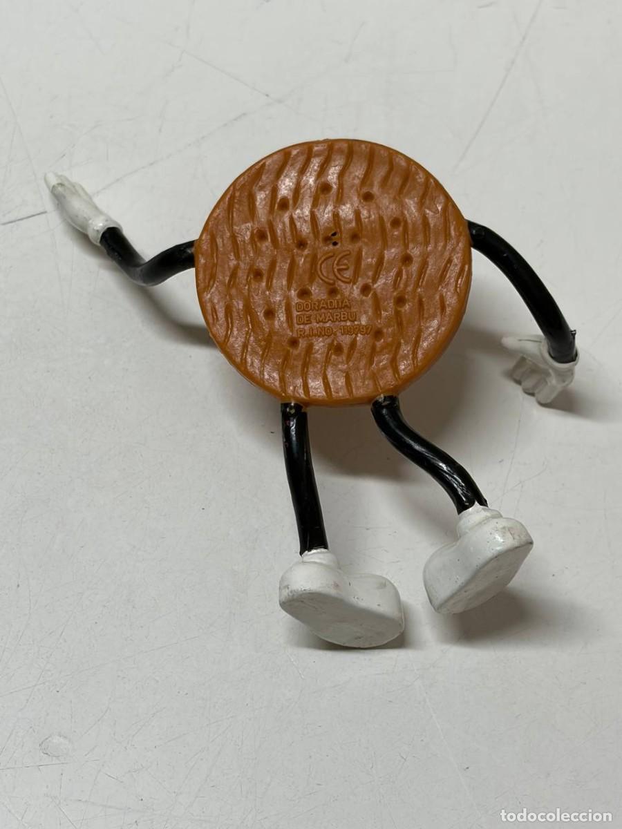 Figuras de goma y PVC: FIGURA MARBU DORADA -- - Foto 4