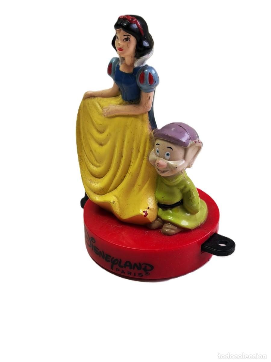 Figuras de goma y PVC: FIGURA RARA DE BLANCANIEVES Y MUDITO DE McDONALD'S EUROPA DE 1999 DISNEYLAND PARIS 8.5 CM
