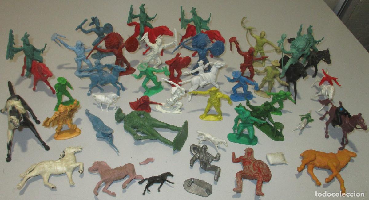 Figuras de goma y PVC: Lote figuras de pl&aacute;stico oeste indios vaqueros cowboys sin pintar COMANSI, REAMSA, JECSAN...