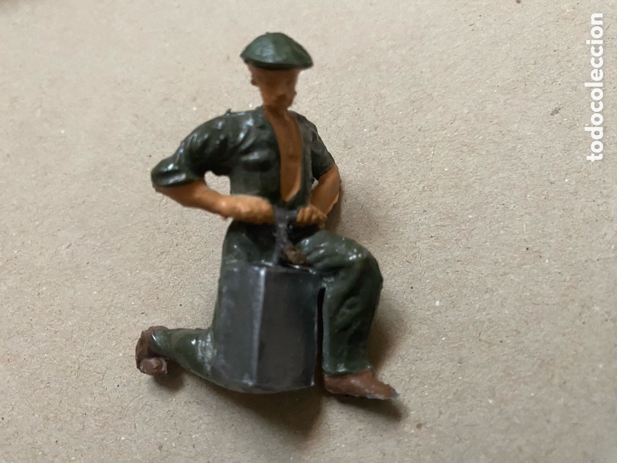 Figuras de goma y PVC: Serie prisioneros jecsan r&iacute;o kuwait&iacute;