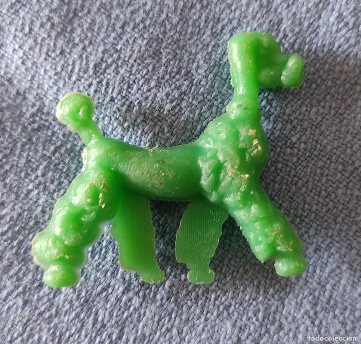 Figuras de goma y PVC: PERRO DUNKIN PIPAS CHURRUCA MODELO 2 - Foto 2