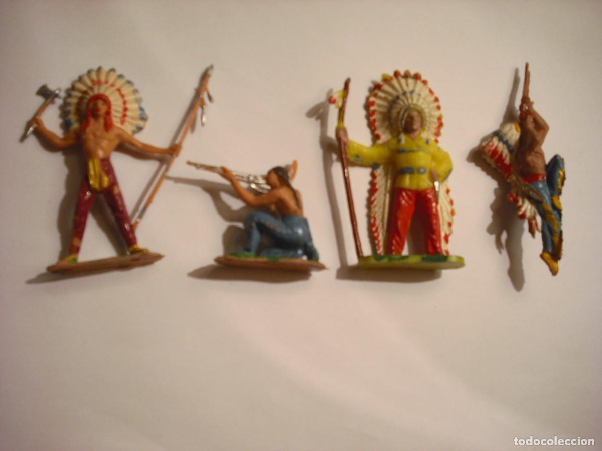 Rubber and PVC Figures: ANTIGUO LOTE DE 4 FIGURAS DE INDIOS ORIGINALES A&Ntilde;OS 60/ 70 ( PECH. JECSAN REAMSA ?)