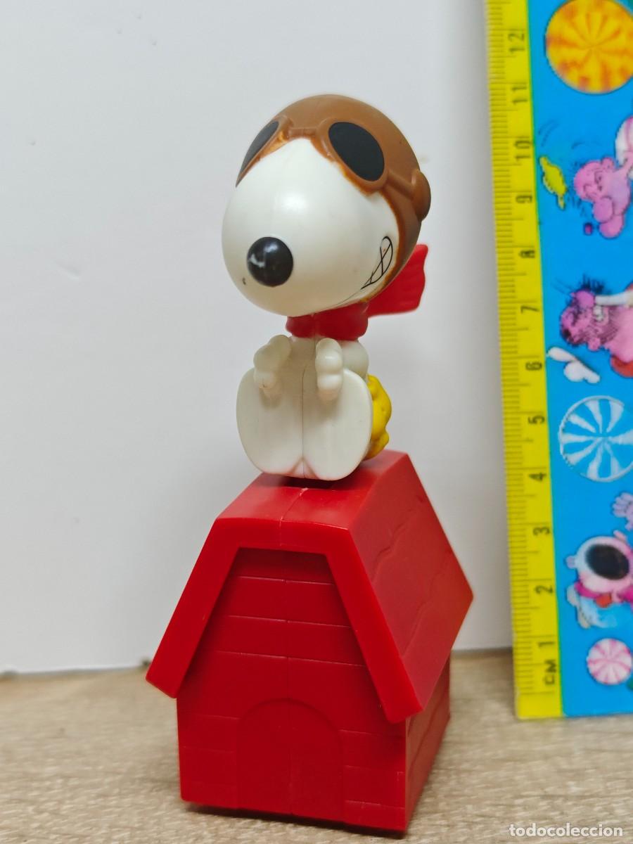 Figuras de goma y PVC: FIGURA MCDONALDS SNOOPY AVIADOR Y CASA