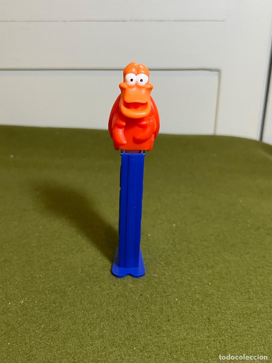 Figure di Gomma e PVC: Dispensador PEZ Sebasti&aacute;n La Sirenita Disney original cangrejo rojo Made in China patente 7.523.841
